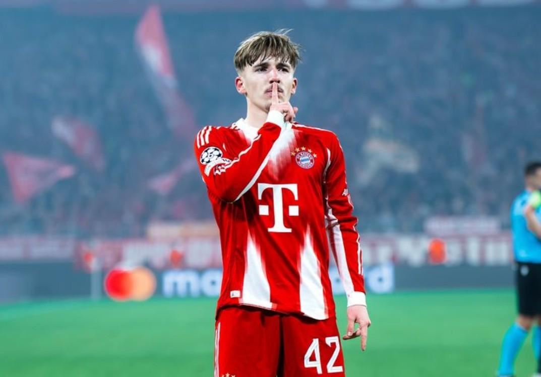 卡尔：我最大的偶像是梅西；与拜仁续约是个重要的决定